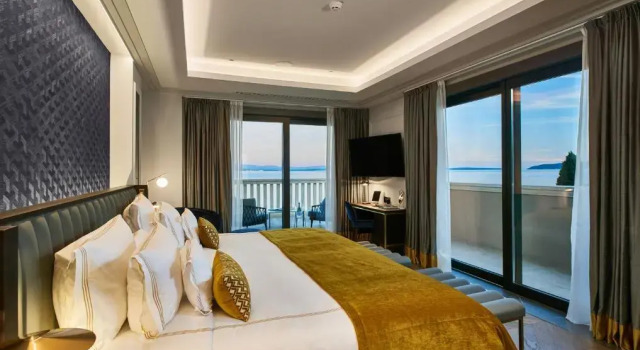 Полулюкс Ikador Luxury Boutique Hotel & Spa