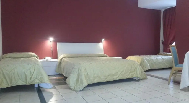 Hotel Ristorante Europa, Buchen Sie Hotel Hotels in Irpinia mit Pool, Schwimmbad