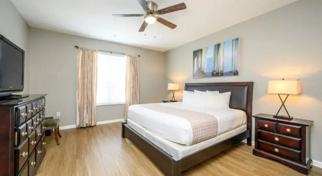Epic Universe 3 Bedroom Premium Lakeview Condo-1012