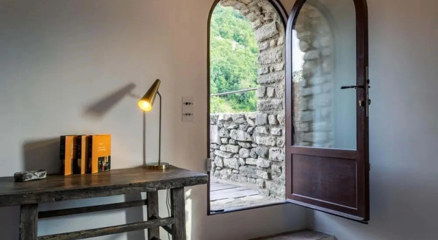 Люкс Luxury с красивым видом из окна Le Domaine Du Castellas