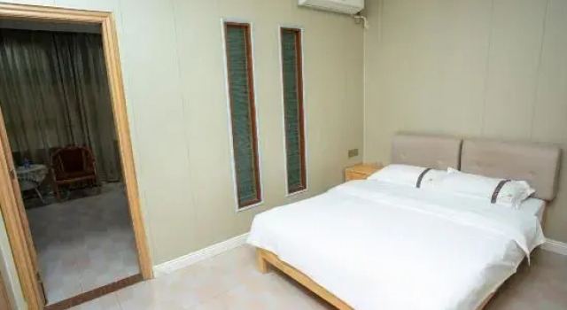 Двухместный люкс Deluxe Junshang Hotel (Dongguan Xiegang Plaza)