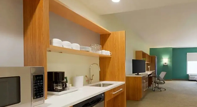 Четырёхместный люкс Home2 Suites by Hilton Tallahassee State Capitol