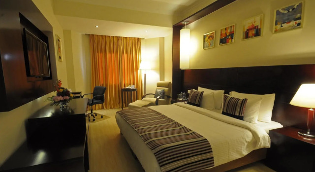 Golden Tulip Udaipur, Забронировать Отель Отели штата Раджастхана 4 звезды, 4*