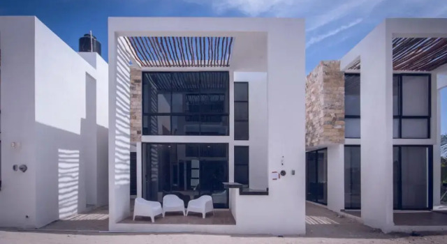 Hermosos Días Soleados en Villa LUNA DEL MAR, Book Villa Sommerhuse i Yucatán, Hytte