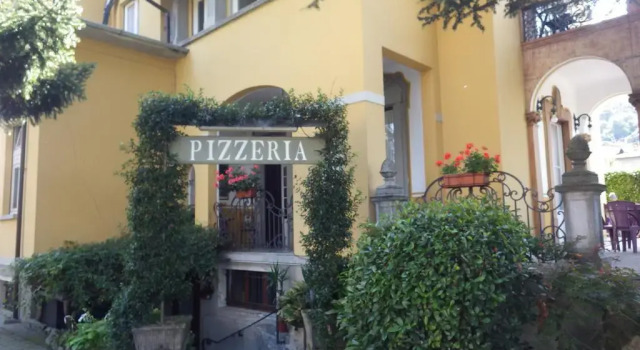 Alla Torretta - by Hotel Suisse, Book Bed and Breakfast Hotels in Como with a Pool, Swimming Pool
