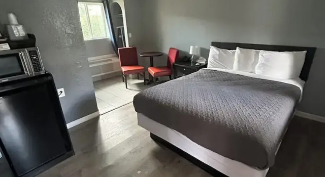 Номер Economy Sierra Inn