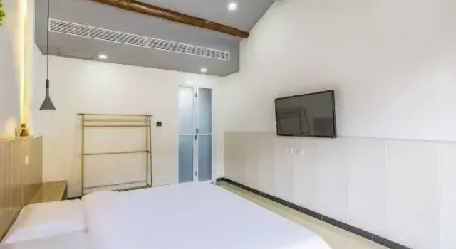 Место под палатку с 4 комнатами Floral Hotel· Beijing Changliushui No.1 Courtyard Hotel