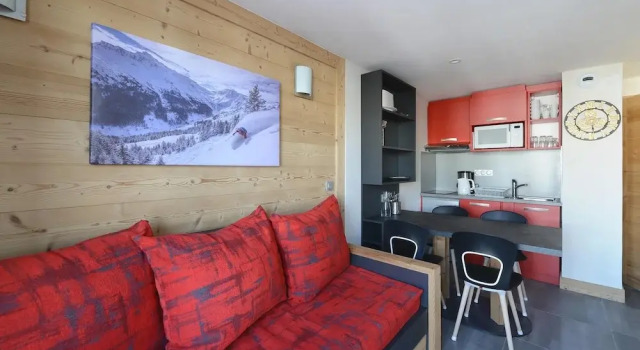 Residence LES Coches Appartement in a Family Resort at the Bottom of the Slopes Bac5, Prenota Resort Hotel a Rodano-Alpi con parcheggio, Parcheggio