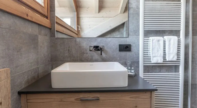 Deluxe Apartment 3 Zimmer Dachboden mit Balkon Baita Larix Bormio