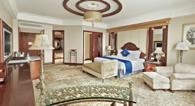 Номер Business Regal Palace Hotel