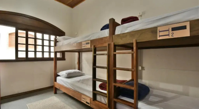 Кровать в общем номере Hostel Chocolatchê