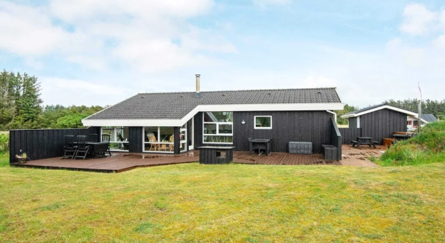 Коттедж 4 Star Holiday Home in Lokken