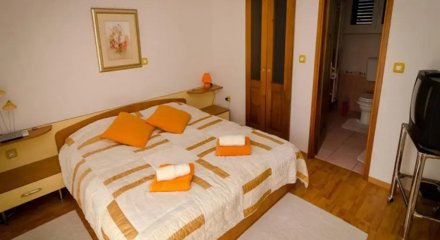 Beautiful three bedroom apartment with a yard and terrace - Apartment Zoranica I - AE1405