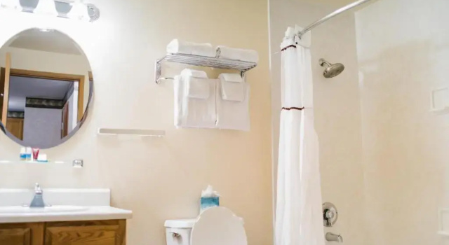 Четырёхместный номер Standard Friday Harbor Suites