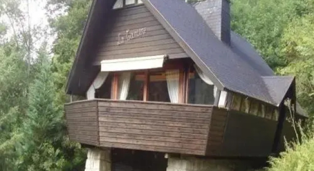 House Chalet 4 chambres - les egravats, Забронировать Шале Виллы Овернь-Рона-Альпы, Вилла