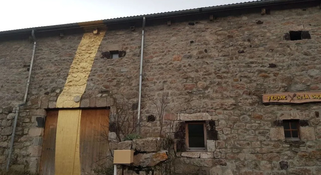 Ferme de la Grande Porte, Rezerwuj Hotel Hotele w Owernia z parkingiem, Parking