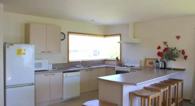 54 Conical Hill Road