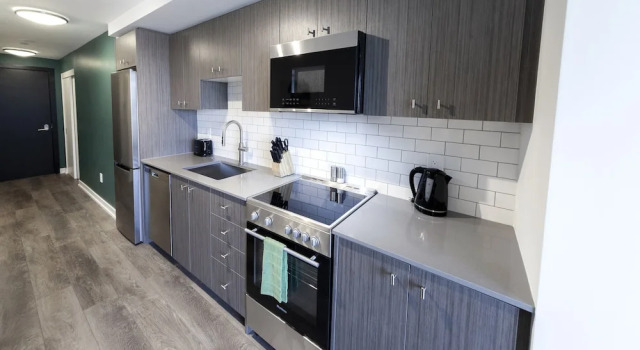 Апартаменты с балконом The Laundry Rooms Station Park Kitchener