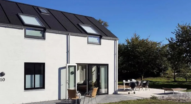 "Sarah" - 120m from the sea in Bornholm, Rezerwuj Hotel Hotele w Hovedstaden region z parkingiem, Parking