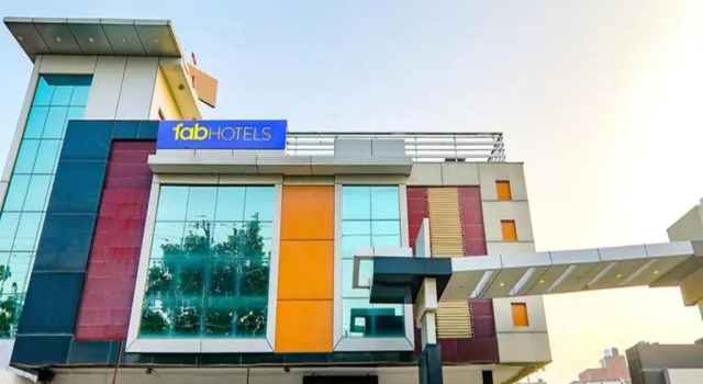 Fabhotel Shree Pushpraj