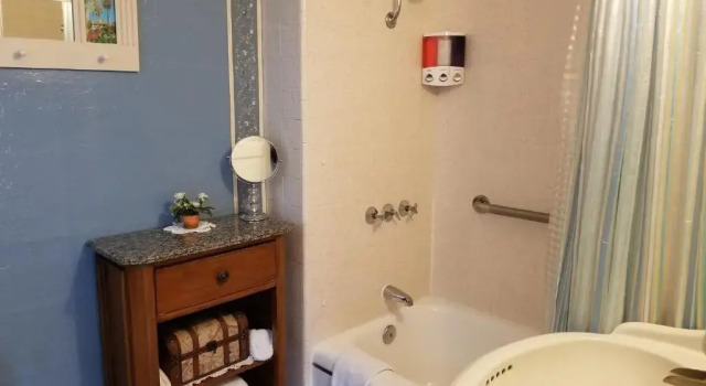 Номер Deluxe The Raford Inn