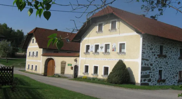 Ganhör- Fam. Kaar, Prenota Hotel Haibach im Muehlkreis Austria