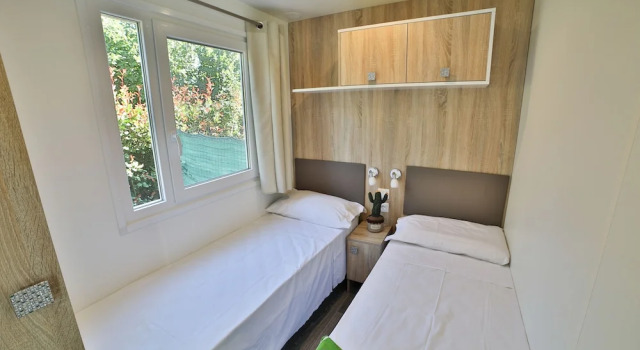 Коттедж с видом на озеро Cottage Beach Vico