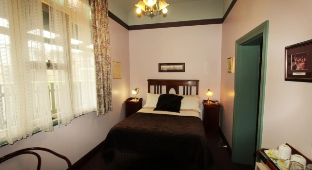 Orana House, Rezervasyon Otel Lindisfarne Tasmanya