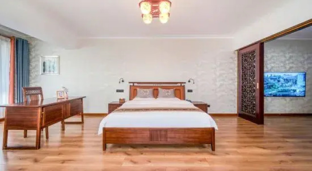 Люкс Comfort Jiahe Business Hotel (Xi'an Bell Tower Subway Station)