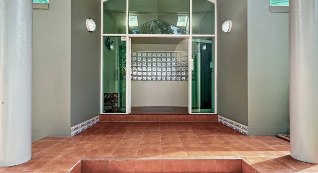 Spacious 4-bed Home With Coastal Charm, Rezervasyon Daire Long Beach New South Wales