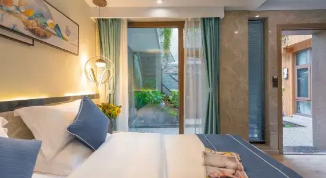 Xianyue Pavilion·Designer’s Snow Mountain Panoramic Secret Garden Beauty Stay, Забронировать Отель Лицзян Юньнань, рядом с Улица Сквер-стрит Древнего города Даянь