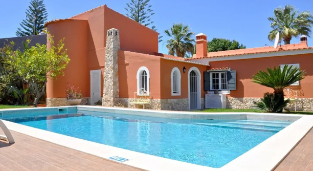 Вилла Fantastic for Family Gatherings, Optional Pool Heating, Free Air Con Wifi