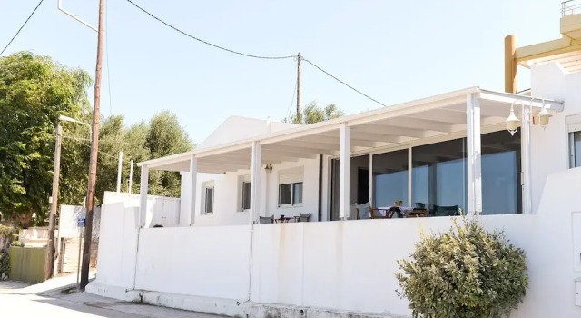 Patras Luxury Seaside House