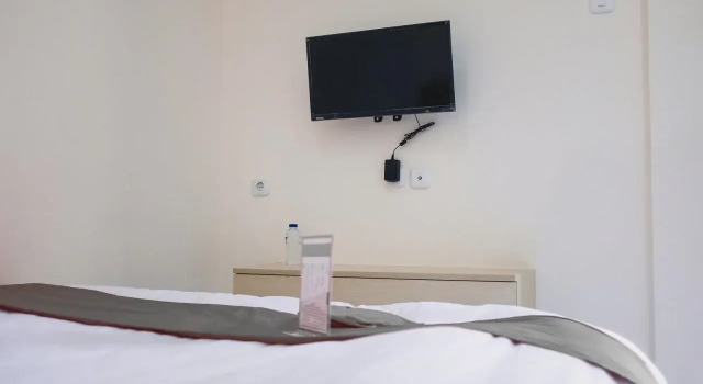 Wynne Guesthouse 2, Забронировать Отель Отели Джакарты с парковкой, рядом с Krida Wacana Christian University, Парковка