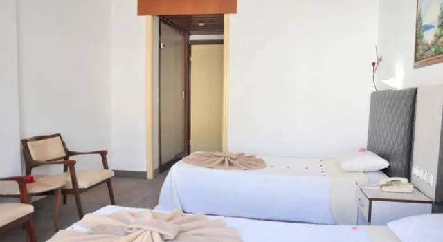 Номер Standard Mustis Royal Plaza Hotel