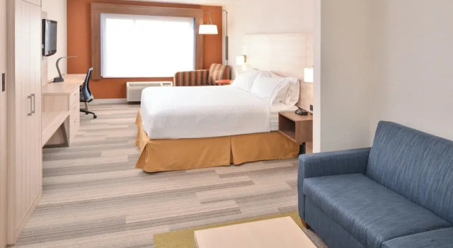 Люкс Holiday Inn Express Hotel & Suites San Diego Otay Mesa by IHG