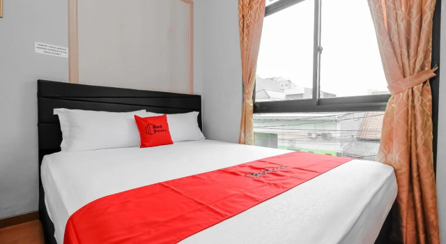 RedDoorz near Manggarai Station 2, Book Hotel Jakarta Jakarta Province