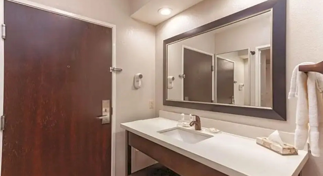 Люкс La Quinta by Wyndham Knoxville North I-75