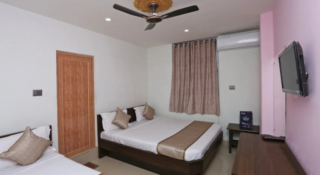 Номер Standard OYO 13265 Aashray Guest House