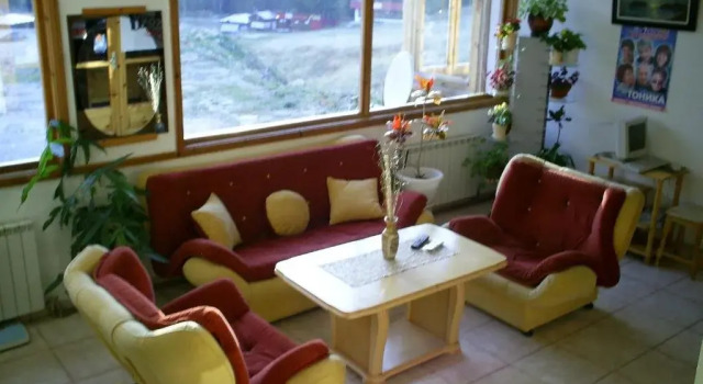 Family Hotel Markony, Забронировать Отель Отели провинции Смоляна с парковкой, Парковка