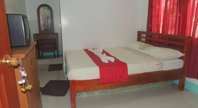 Palm Grove Saud Holiday Complex Hotel, Rezerwuj Hotel Pagudpud Ilocos Region