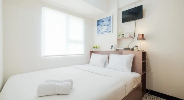 Номер Standard Minimalist and Comfy Studio Green Lake View Apartment