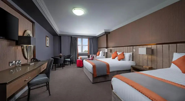 Семейный номер Standard Midlands Park Hotel