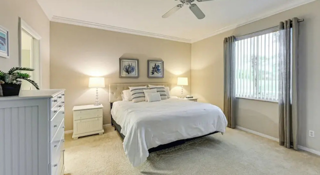 Golf, Swim & Relax! Condo 8 Mi to Dtwn Naples