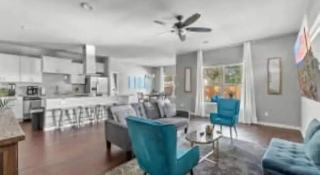 Коттедж Large 3BD 2BR Lower Bishop Arts Near Downtown Dallas