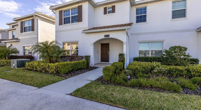 1575cg 5 Bedroom Townhouse by Redawning