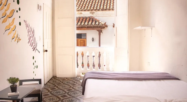 Двухместный номер Superior с балконом Hostal Badillo SV