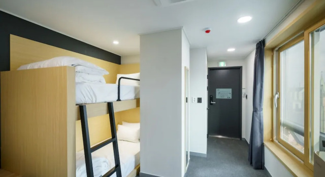 Трёхместный номер Standard The Stay Hue Myeongdong
