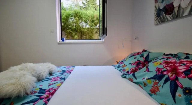 Amazing Luxury Apartment 200 M From the Beach, Забронировать Апартаменты/квартира Пула Pula Riviera, рядом с Пляж в бухте Гортанова