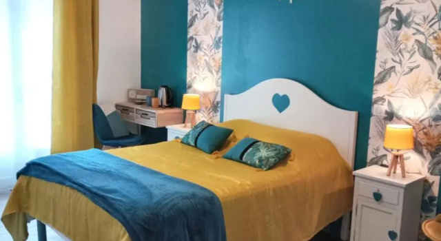 Nid Douillet a la Campagne, Boek Hostel Hotels in Salviac met parkeren, Parkeren